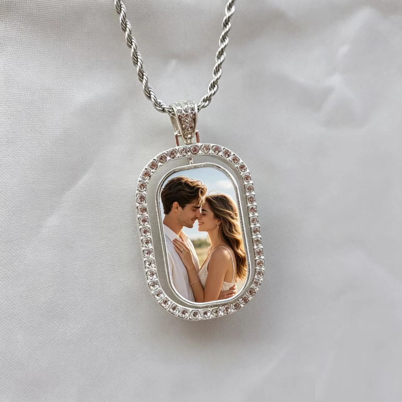 Custom Photo Pendant Necklace, - Pet Portrait Custom recension och pris